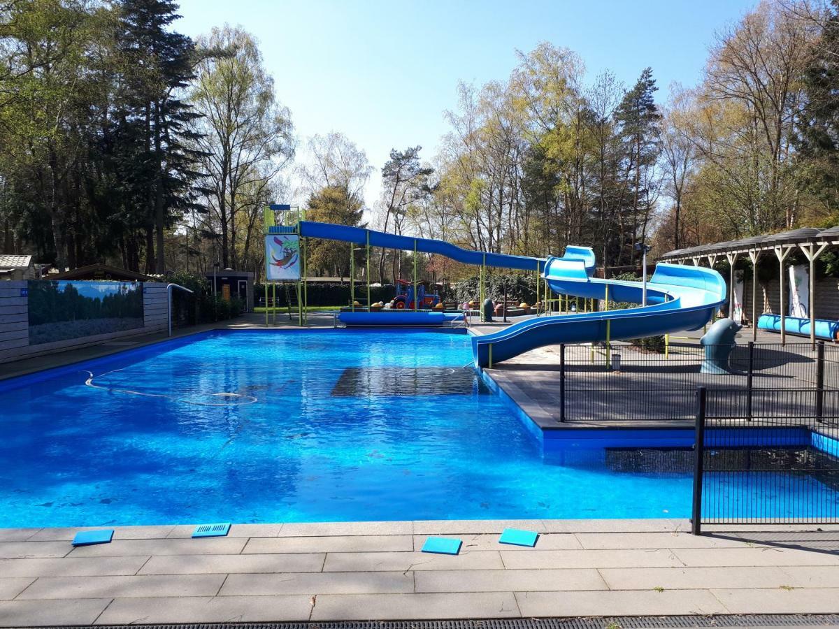Boshuis Turquoise / Smaakvol Genieten Op De Veluwe Hoenderloo Bagian luar foto